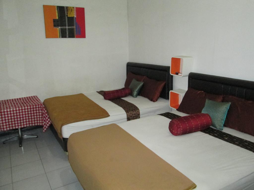 Venice Guest House Bandung Room photo