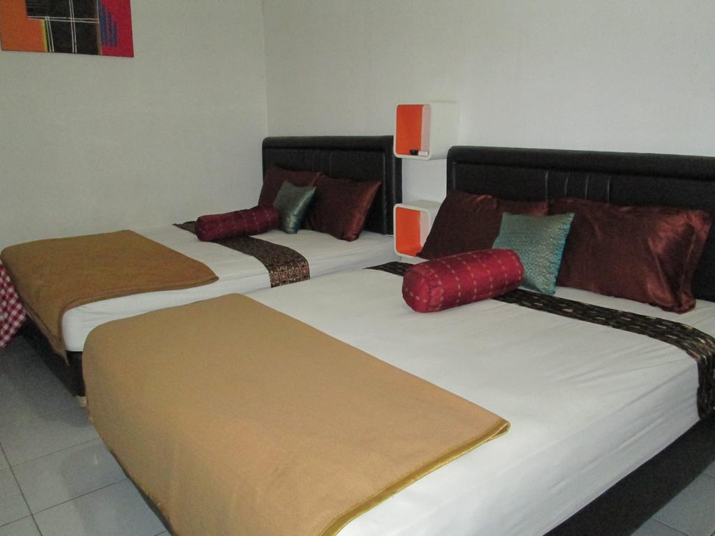 Venice Guest House Bandung Room photo