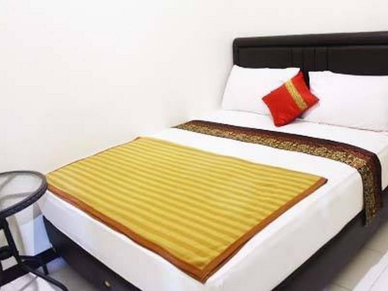 Venice Guest House Bandung Exterior photo