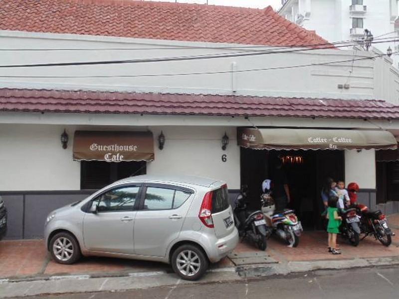 Venice Guest House Bandung Exterior photo
